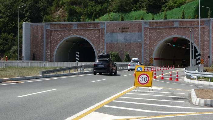Trabzon'da Zigana Tüneli'nden 4 ayda 600 bin araç geçti 12